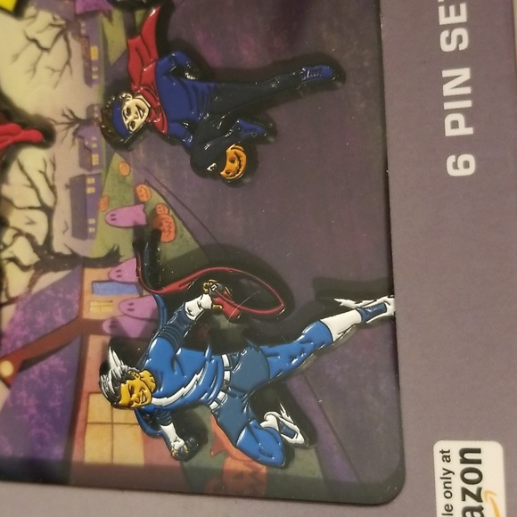 Brand new in box Wanda vision 6 pin set by Marvel Studios - Picture 6 of 7